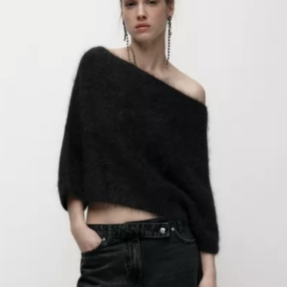 Zara Black Knit Sweater